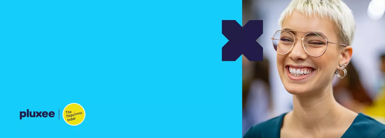 The Happiness Index, masoara fericirea angajatilor, femeie zambind